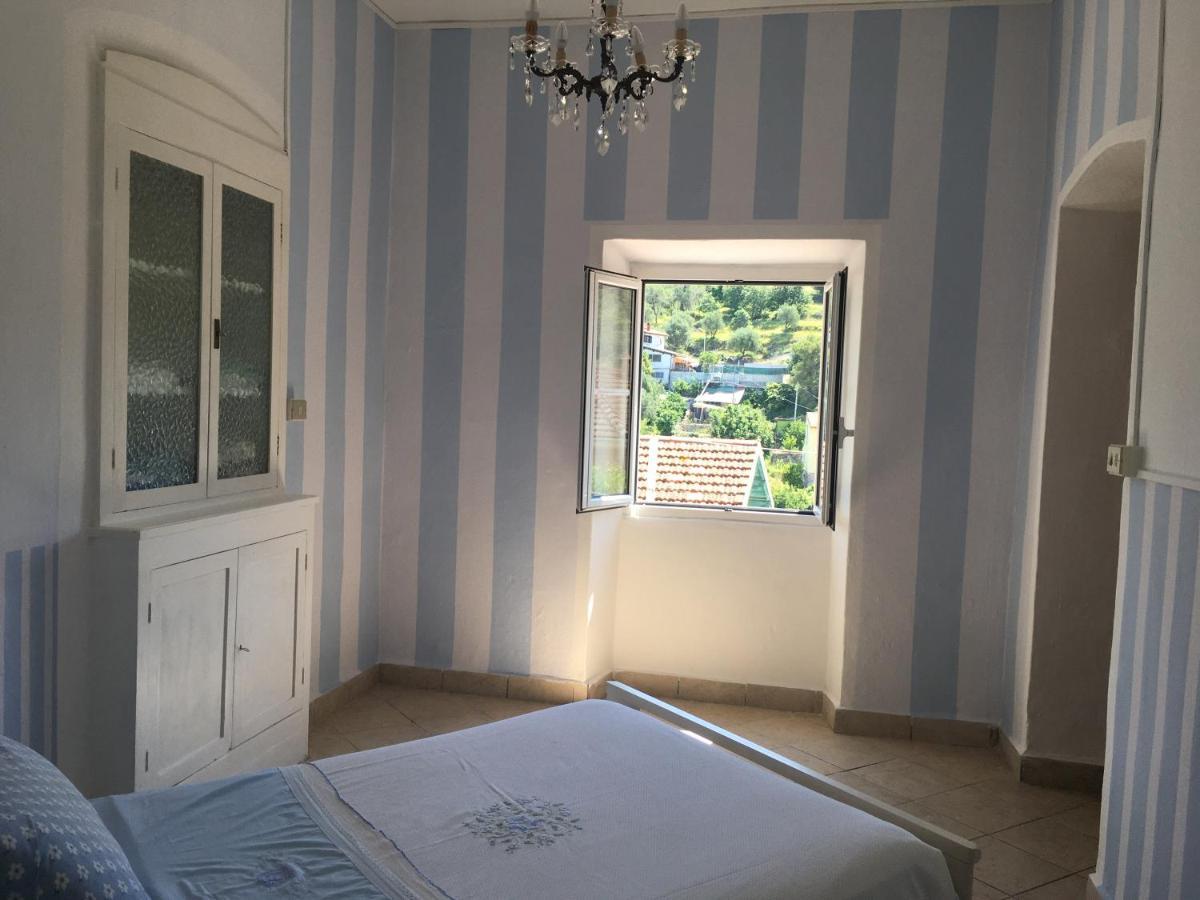 Casa Elvira Villa Imperia Eksteriør billede