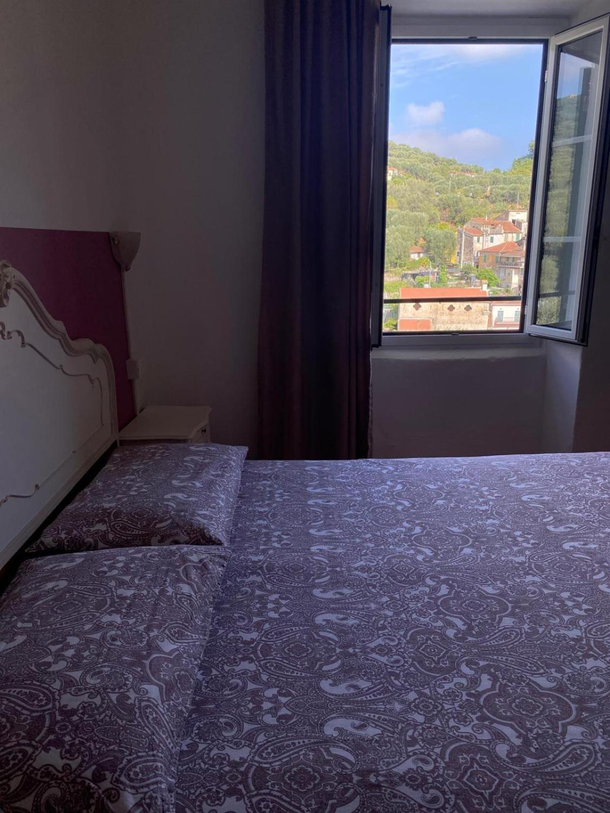 Casa Elvira Villa Imperia Eksteriør billede