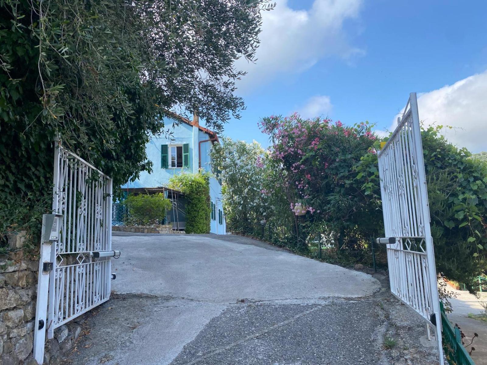 Casa Elvira Villa Imperia Eksteriør billede
